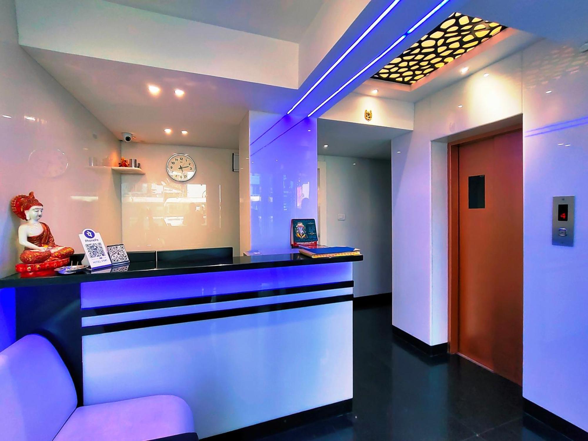 Hotel Steam Калькутта Экстерьер фото