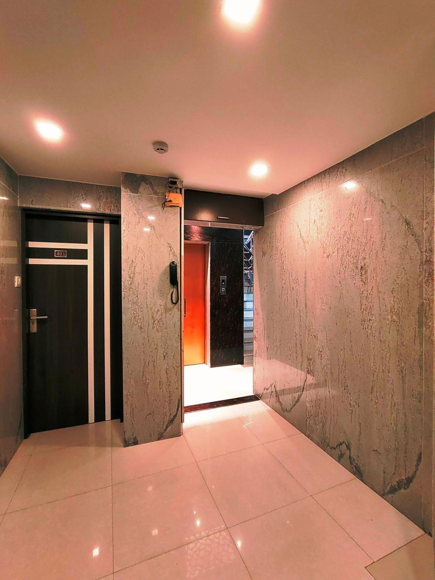 Hotel Steam Калькутта Экстерьер фото
