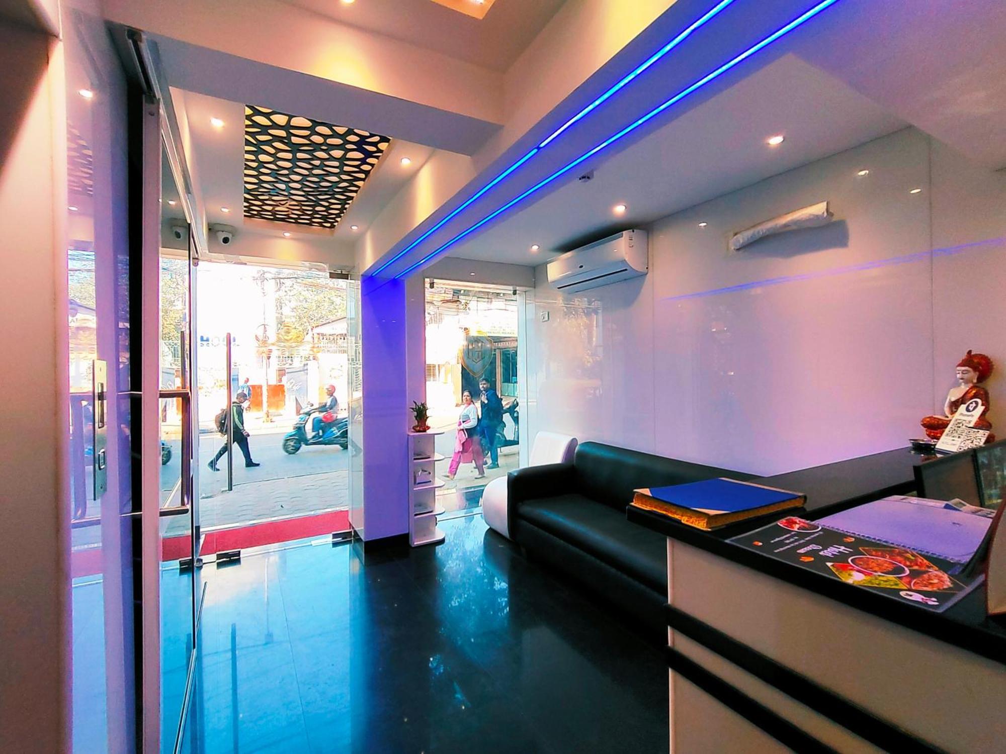 Hotel Steam Калькутта Экстерьер фото