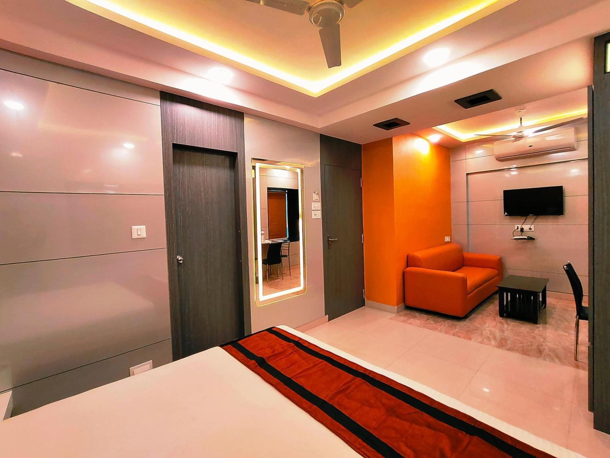 Hotel Steam Калькутта Экстерьер фото